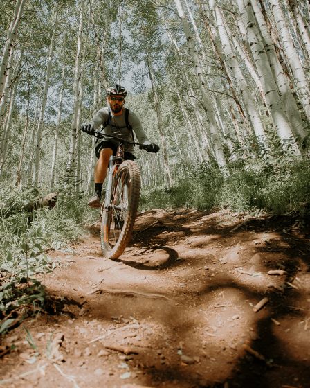 chris-henry-mountain bike